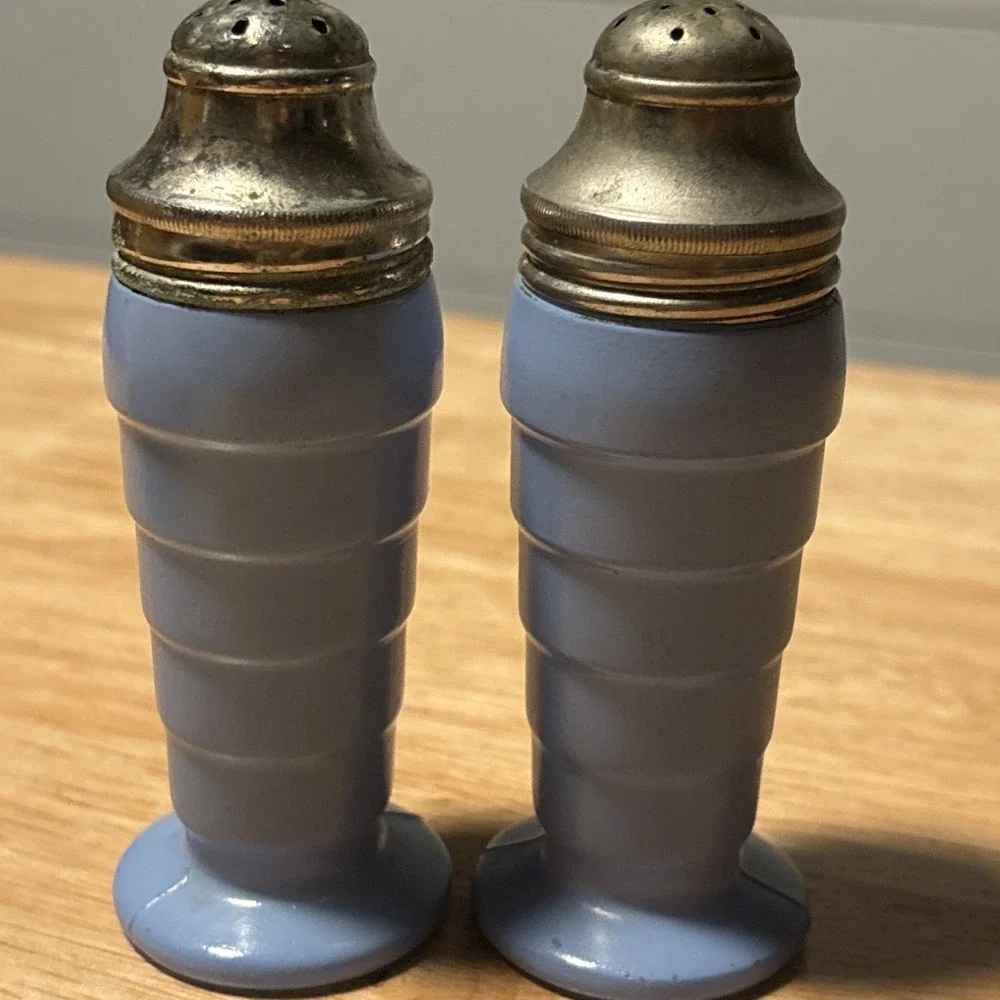 Vintage Moderntone Salt Pepper Shakers Hazel Atlas Platonite Blue, Hazel Atlas